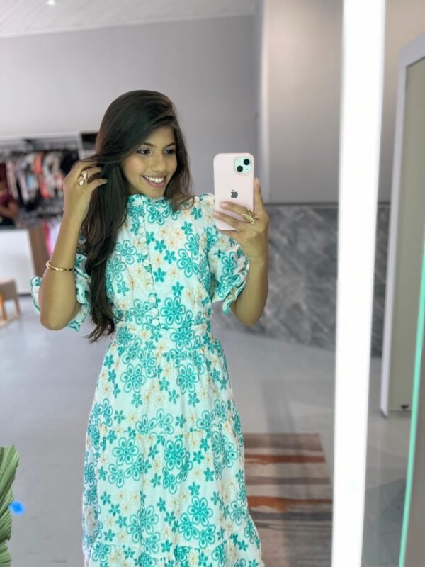Vestido Midi Linho Bordado - Lael - Image 2
