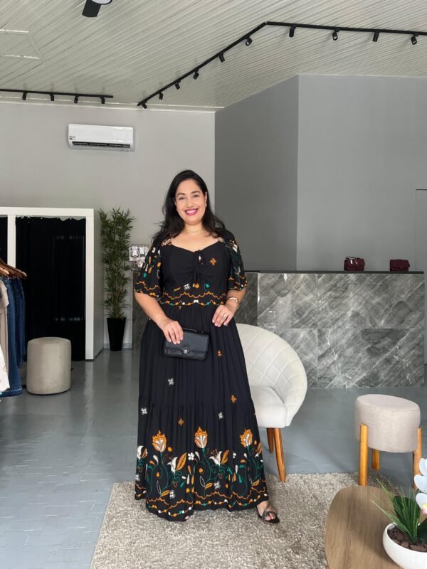 Vestido Longo Preto Estampado com Franzido na frente - Image 3