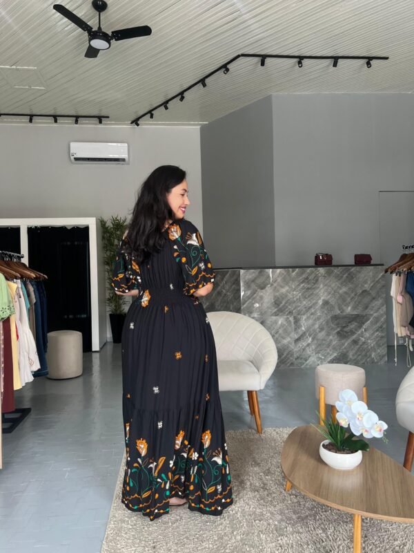 Vestido Longo Preto Estampado com Franzido na frente - Image 2