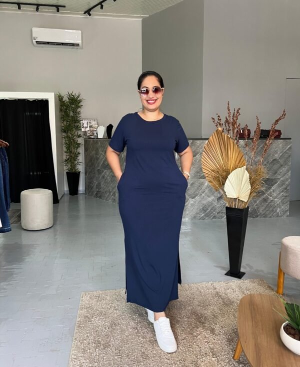 Vestido Midi Moletinho com Fenda
