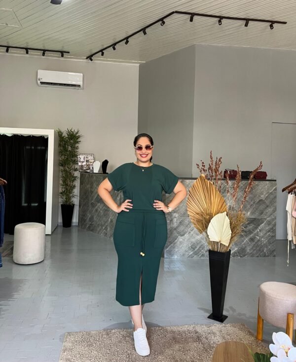 Conjunto Moletinho Saia Midi com Fenda e Blusa