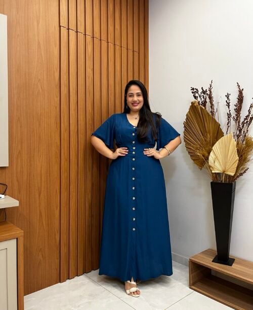 Vestido Chemise Longo GG em Viscolinho Azul Petróleo com Botões Frontais
