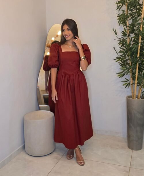 Vestido Midi Marsala com Mangas Bufantes – Elegância Atemporal. (M)