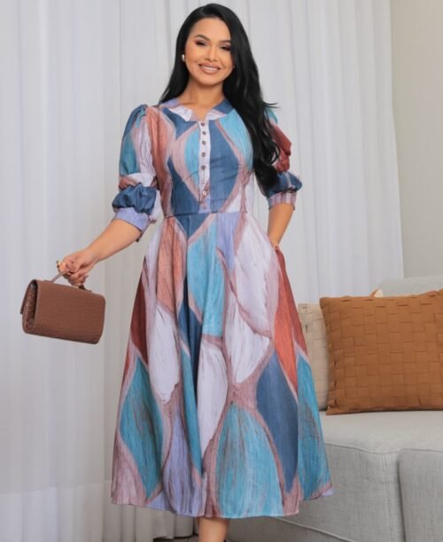 Vestido Midi Estampado em Crepe Premium com Mangas Bufantes e Botões Frontais